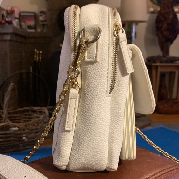 HOUSE OF HARLOW 1960 LUXE WHITE PEBBLED CROSSBODY BAG, CARD HOLDER, GOLD CHAINS - Picture 5 of 14
